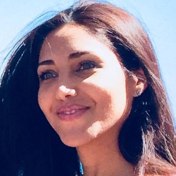 Meet your Posher, Ela - Picture 1 of 1